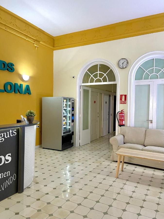 Hostel Friends Barcelona Exterior photo